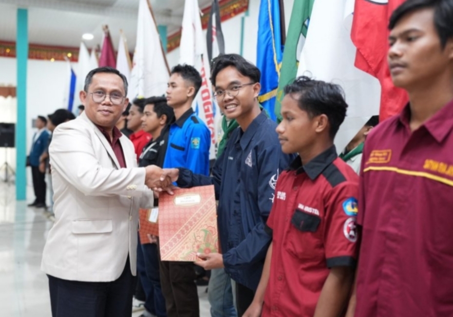 Wakil Rektor Unila Prof Sunyono Hadiri Pengukuhan 37 Organisasi Kemahasiswaan Tingkat Universitas