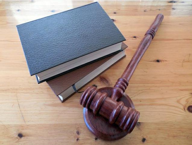 9 Prospek Kerja Program Studi Ilmu Hukum, Mulai dari Pengacara Hingga Konsultan
