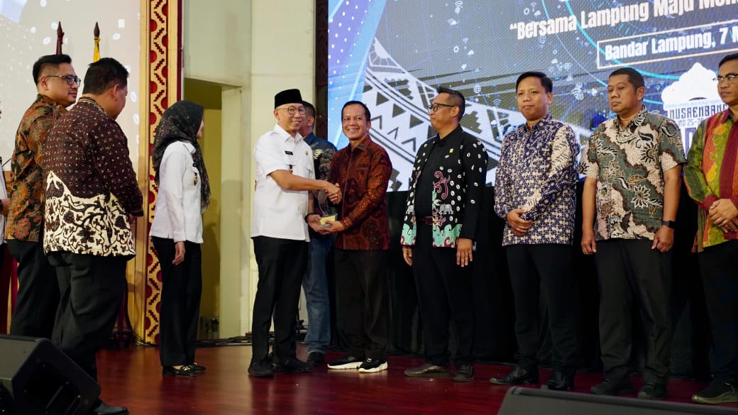 PT Bukit Asam Raih Anugerah CSR Award Lampung 2025, Konsisten Dukung Pemberdayaan dan Pelestarian
