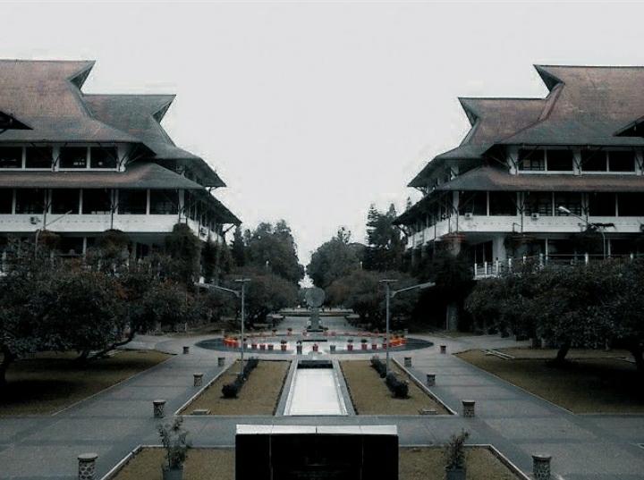 10 Rekomendasi PTN dengan Jurusan MIPA Terbaik untuk Mendaftar SNPMB 2023