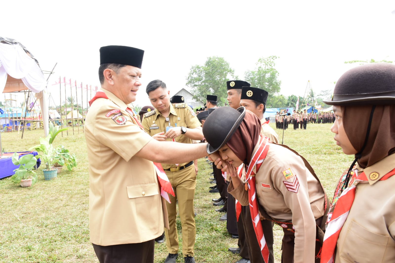 Pj. Bupati Firsada Pimpin Apel Besar Peringati Hari Pramuka ke-62