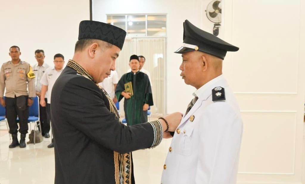 Lantik Pj. Kepala Desa Dantar, Bupati Pesawaran Tekankan Sikap Terbuka Juga Ajakan Ciptakan Suasana Kondusif