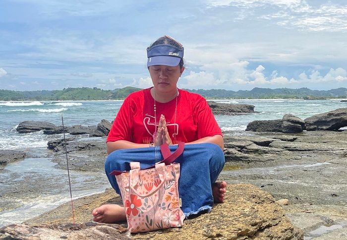 Rara Pawang Hujan Mandalika Sebut Eril Sudah Meninggal