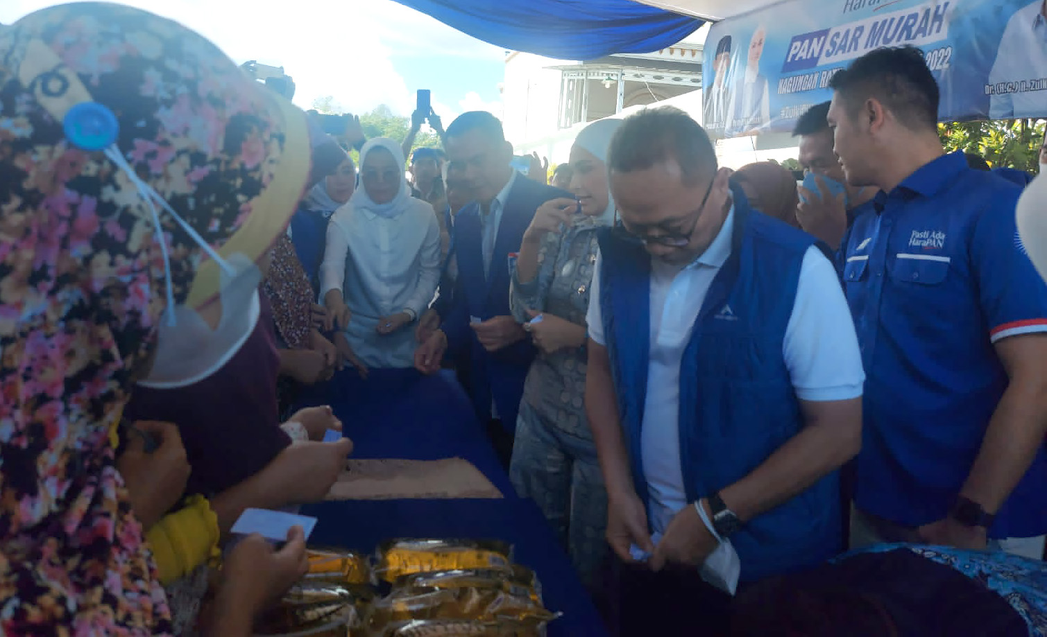 Pemkab Pesawaran Kejar Kuota 10 Ribu Liter Minyak Goreng Kemasan per Bulan