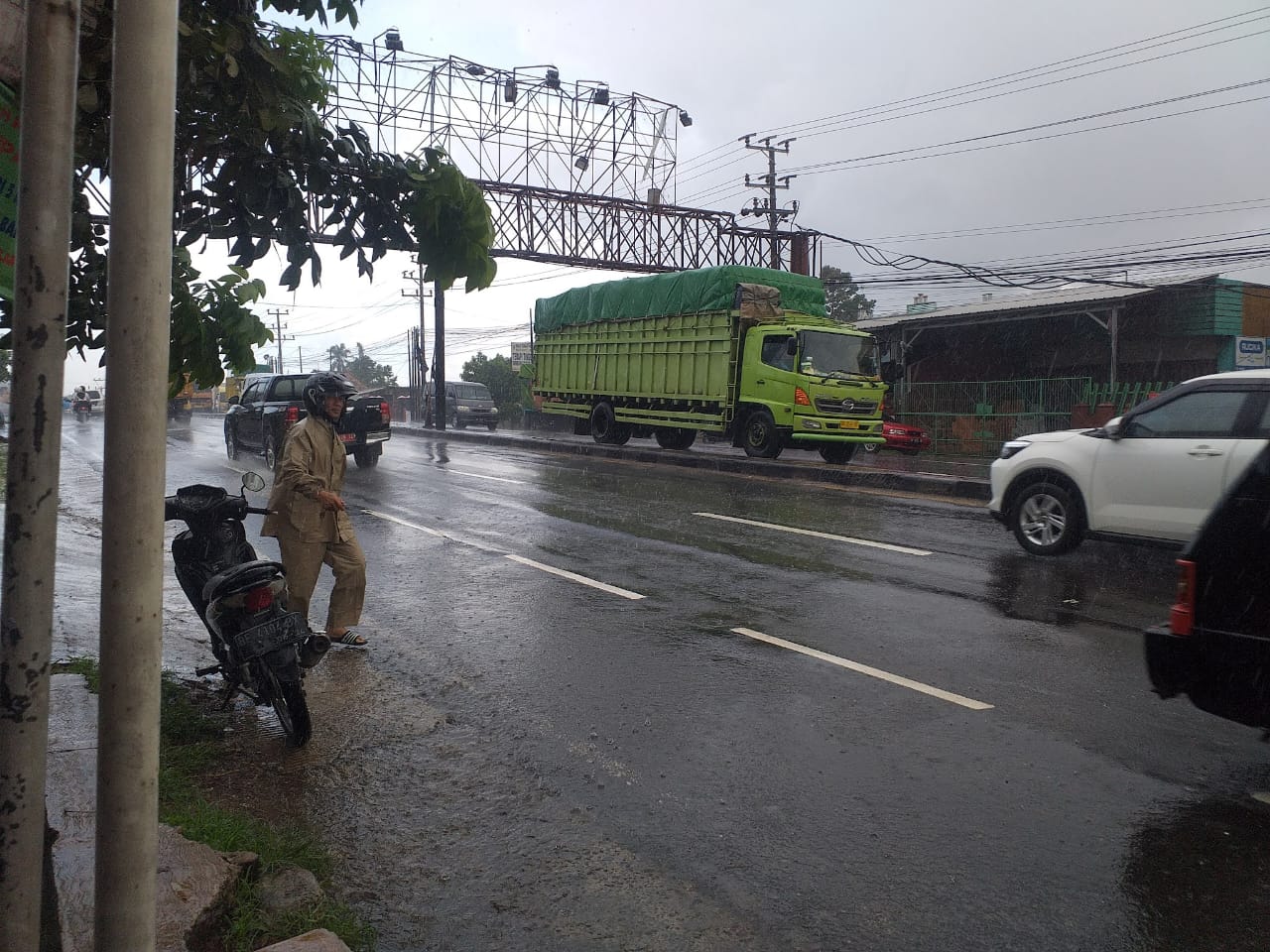 BMKG Warning Cuaca Ekstrem Tiga Hari Kedepan