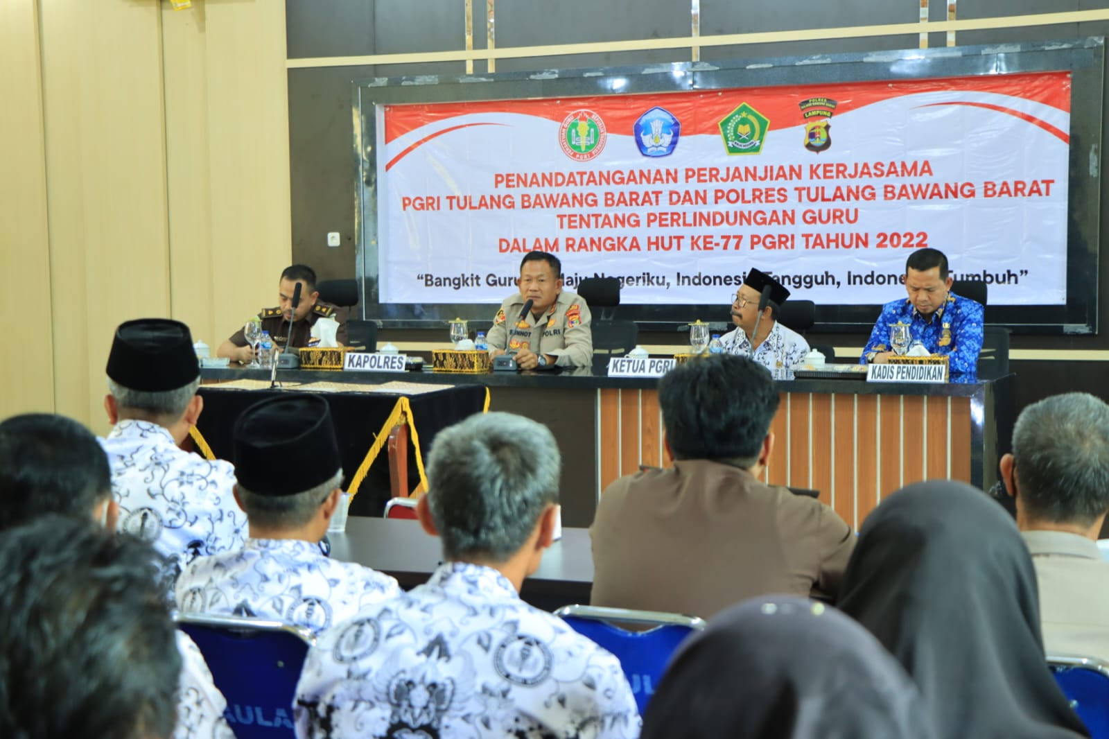 Lindungi Guru dari Hukum, PGRI Tubaba MoU dengan Polres Tubaba