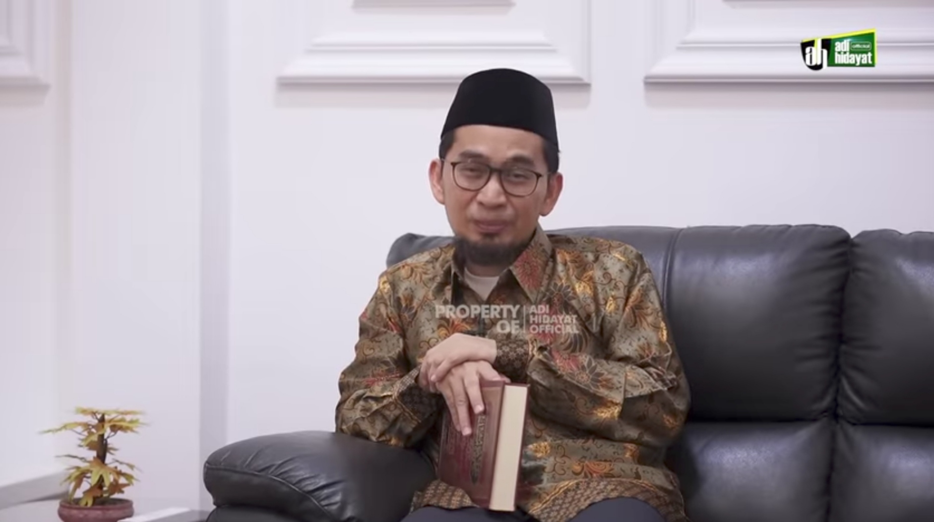 Beri Tanggapan, Ustadz Adi Hidayat Sentil Ponpes Al-Zaytun?