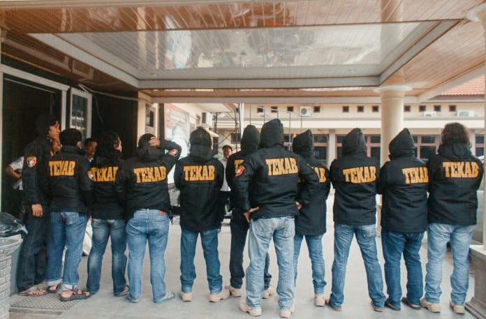 Serang Polisi Pakai Garpu, Residivis Didor