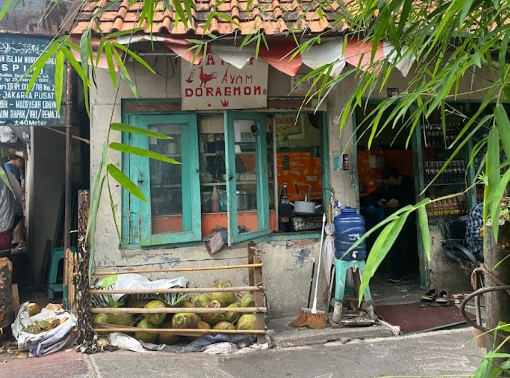 Dibalik Kelezatan Bakmi Legend di Jakarta, Tersimpan Keunikan Nama Kartun Legendaris hingga Resep Dari Ayah