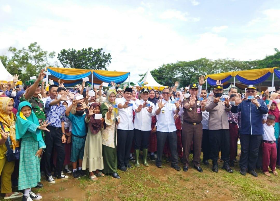 Kartu Metro Ceria Bantu Biaya Pendidikan Siswa