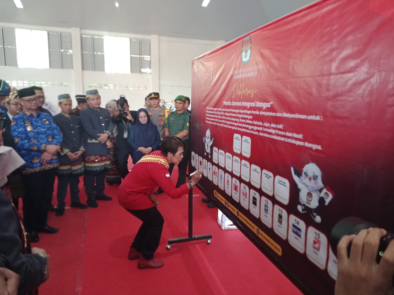 Kirab Pemilu Tiba di Mesuji, Komitmen Bersama Tingkatkan Partisipasi Pemilih
