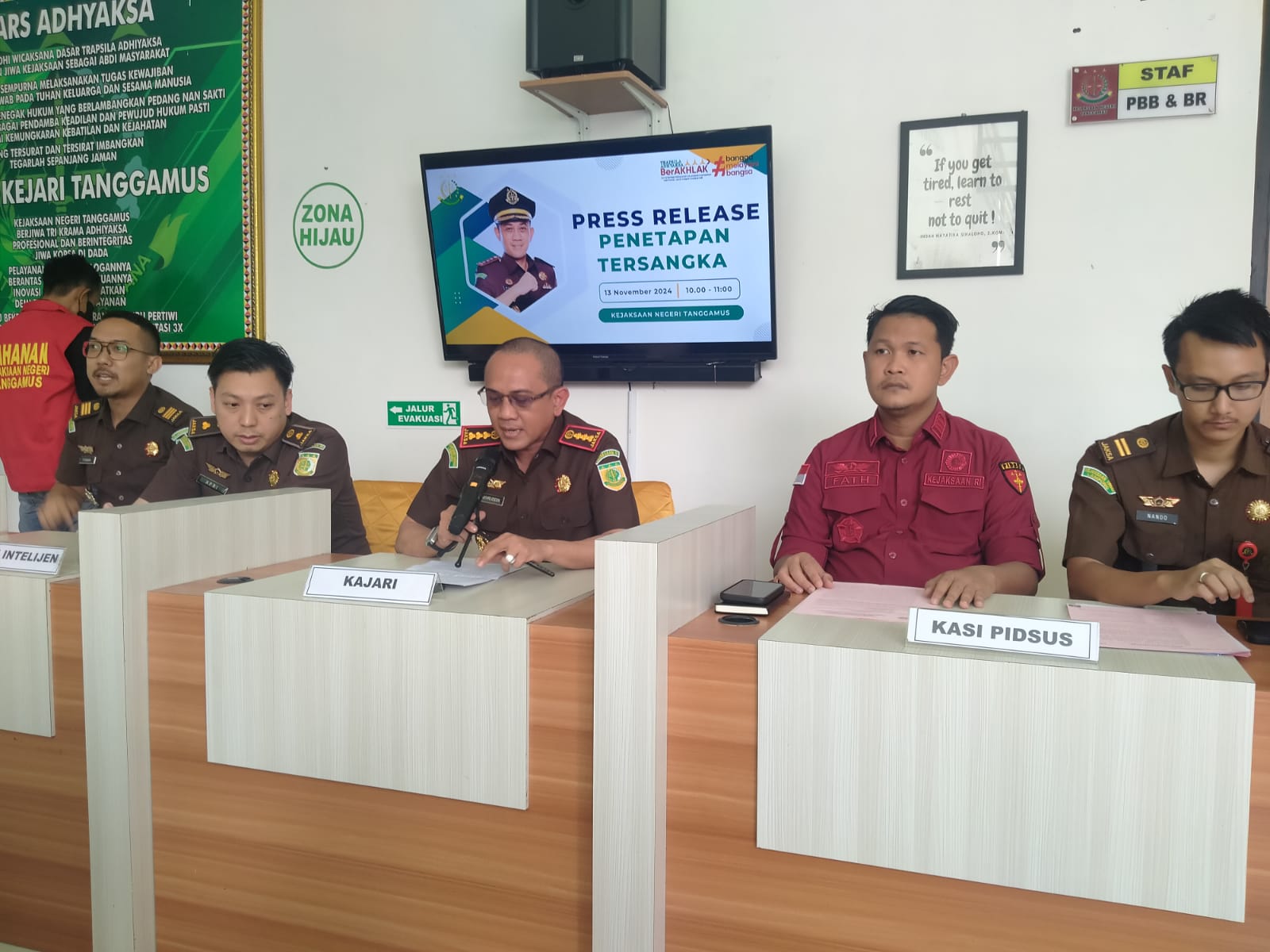 Kejari Tetapkan Direktur PT FBA Tersangka Kasus Pengadaan Barang dan Jasa Pekerjaan Kantor BPRS Tanggamus