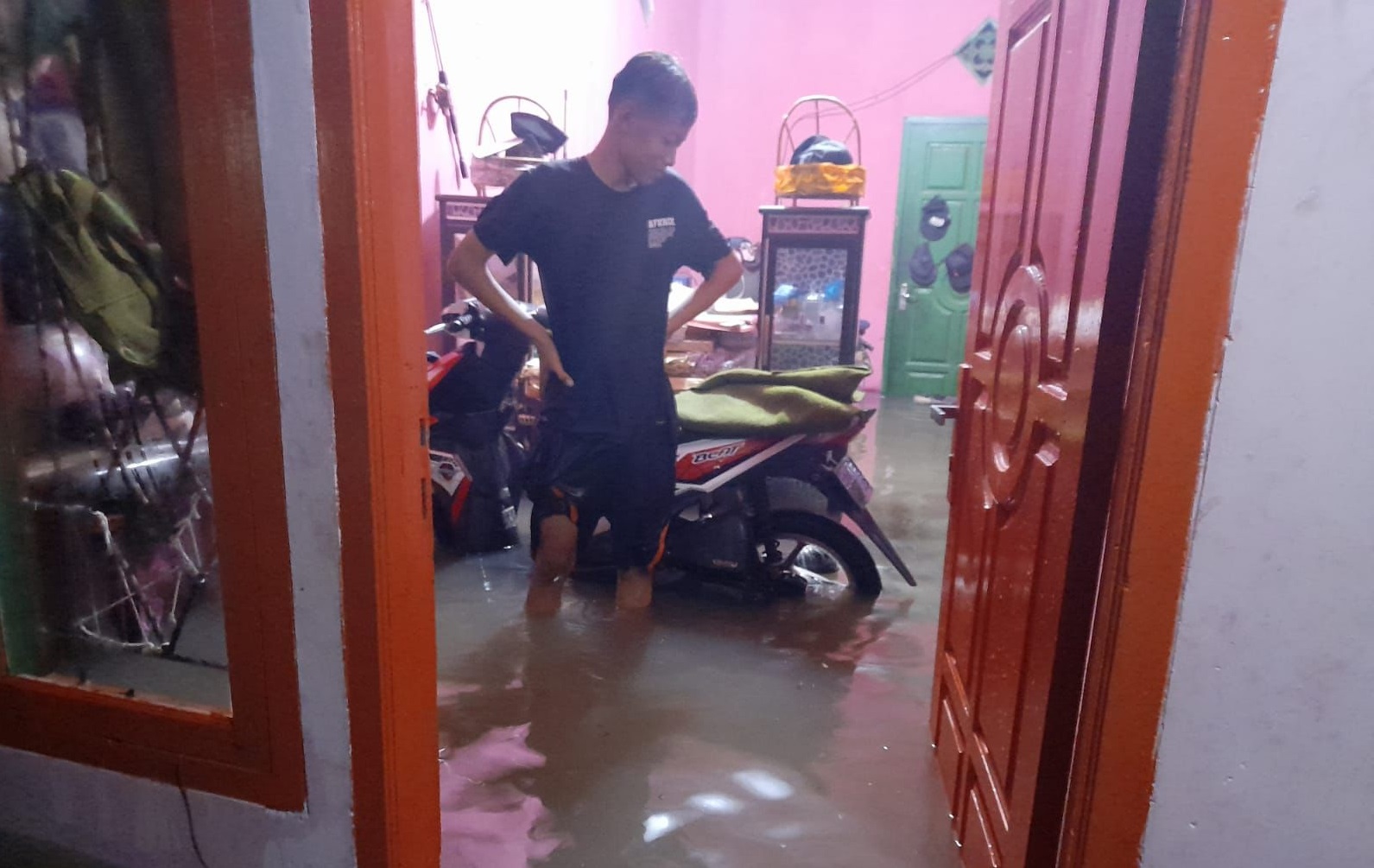 31 Titik Banjir Terpantau, DUPTR Kota Metro Akan Perbaiki Tembok Roboh