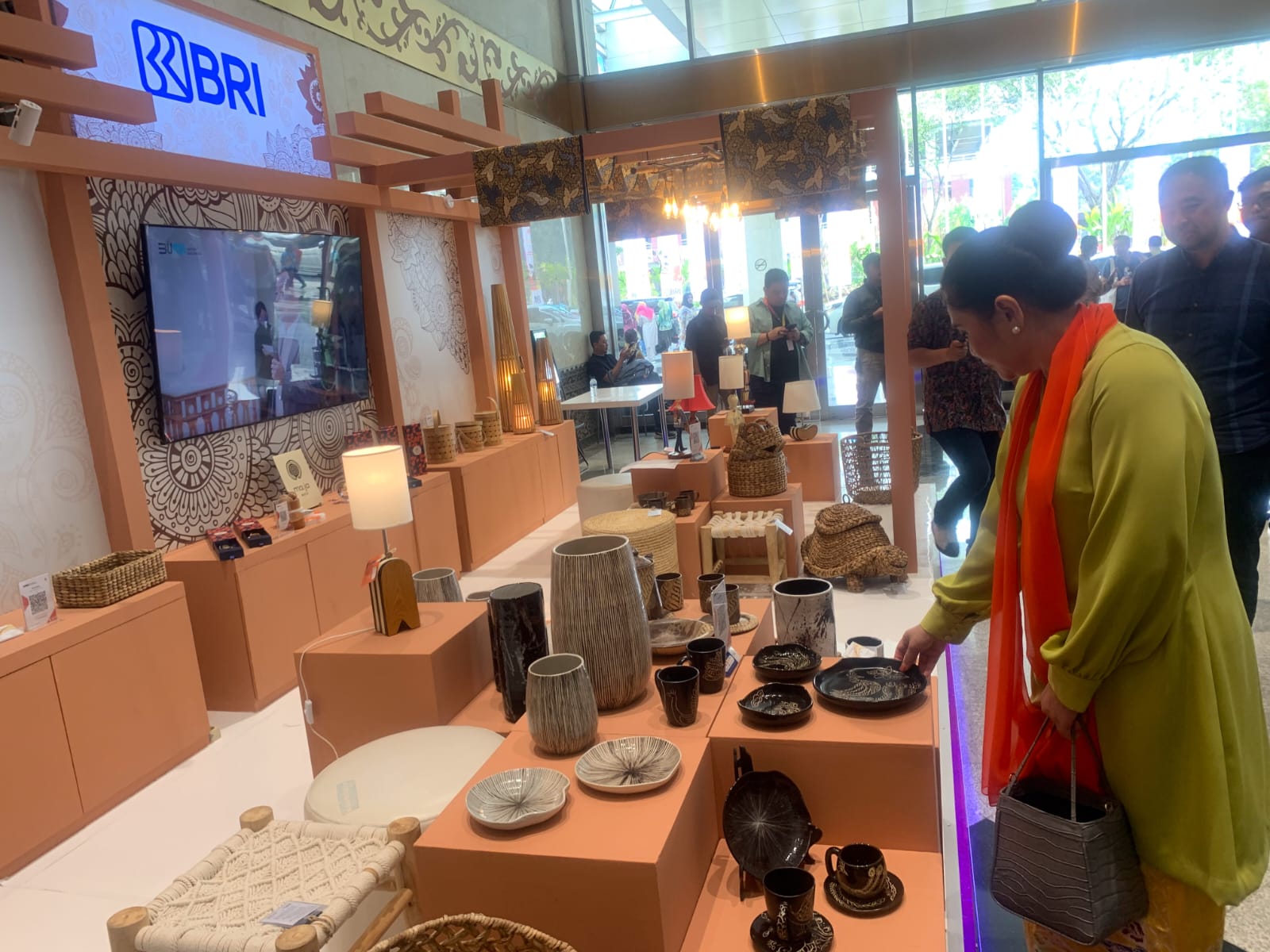 BRI Dukung Pameran Kriyanusa 2023 untuk Wujudkan UMKM Kriya Unggul Demi Indonesia Maju