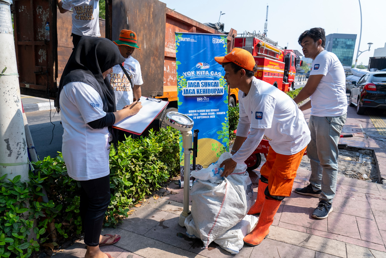 BRI Peduli Jadikan Kampung Bali Percontohan dalam Menjaga Ekosistem Lingkungan di Tengah Kota Jakarta