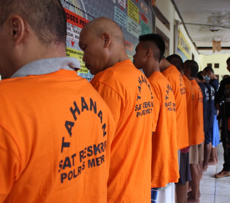 Satreskrim Polres Metro Berantas Judi Togel, Langsung Amankan 12 Tersangka