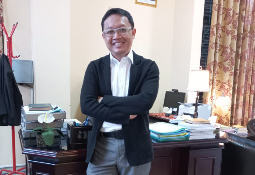 Selamat! Dosen UTI Sabet Scholarship Internasional