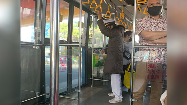 Viral Mesum di Bus Transjakarta, Pria Ini Diamankan Polisi