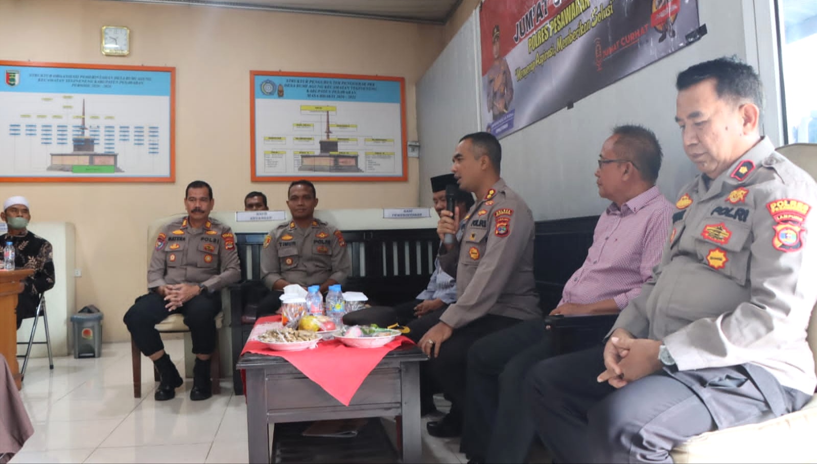 Jumat Curhat, Kapolres Pesawaran Dapat Pertanyaan Ini