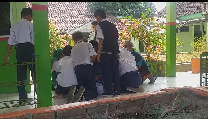 Geger, Siswa SMP Negeri 29 Kesurupan Massal