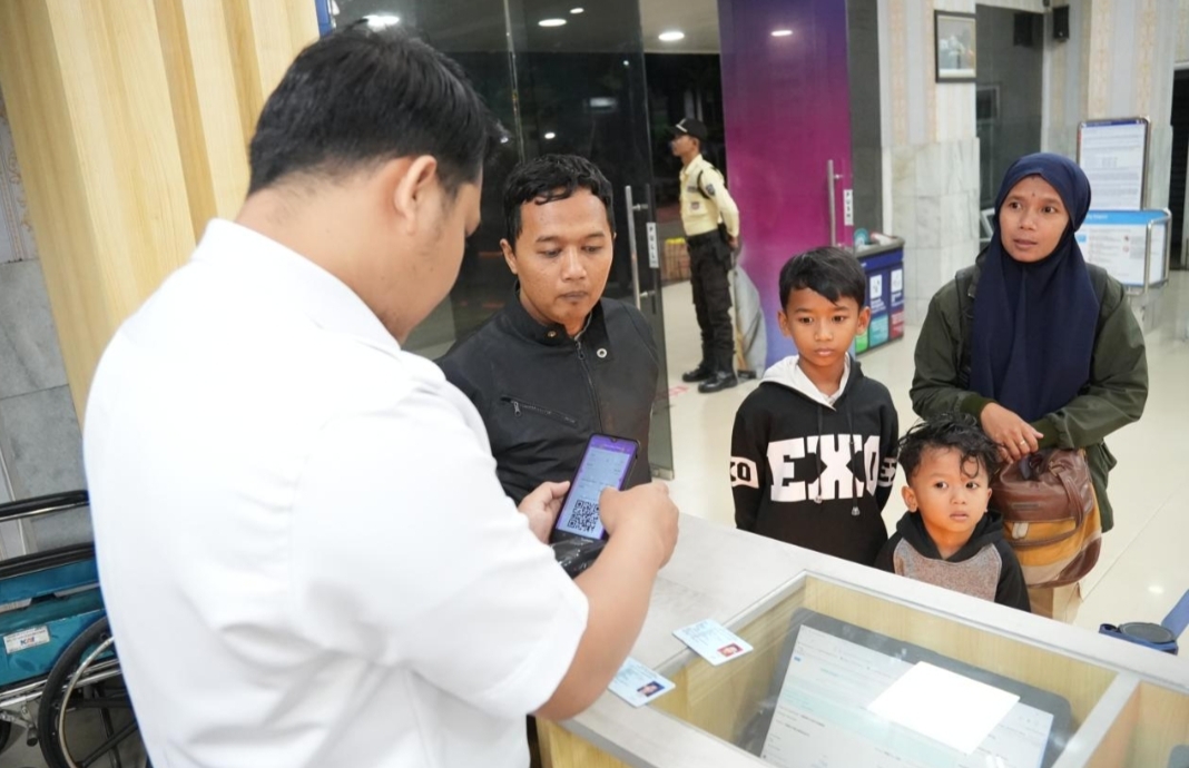 Dalam 10 Hari, 15 Pelanggan Tertinggal Kereta Api Dan 12 Penumpang Gagal Berangkat Gunakan Kereta Api