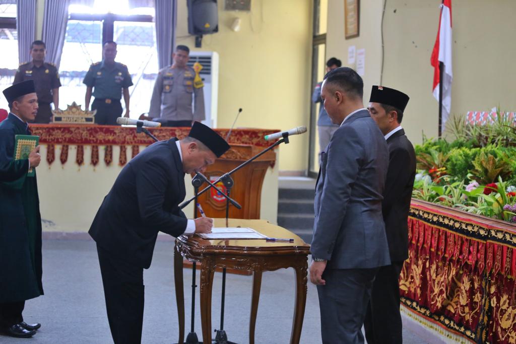 Sah! Agus Niar Dilantik Sebagai Anggota DPRD Lampung Barat