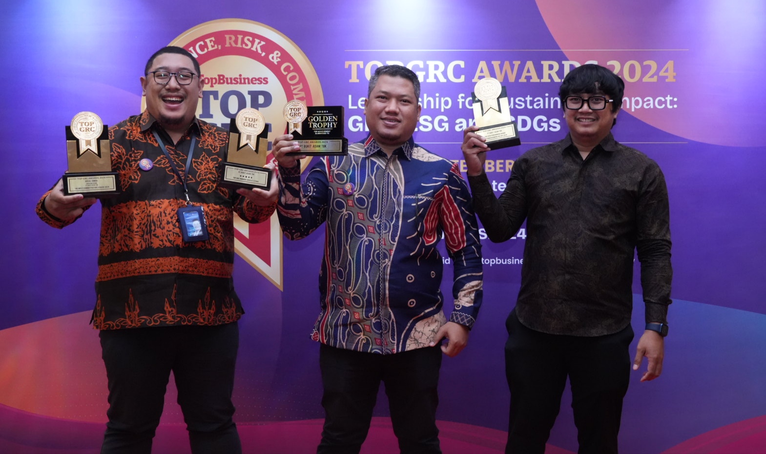 PT Bukit Asam Raih Empat Penghargaan TOP GRC Awards 2024