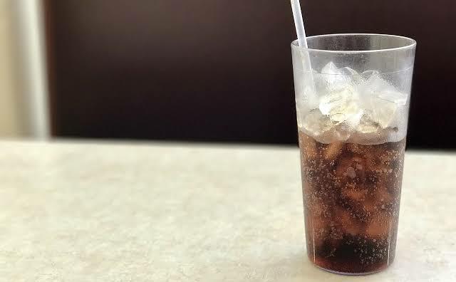 Jangan Dikonsumsi Secara Berlebihan, Ini 4 Minuman yang Bisa Menyebabkan Osteoporosis