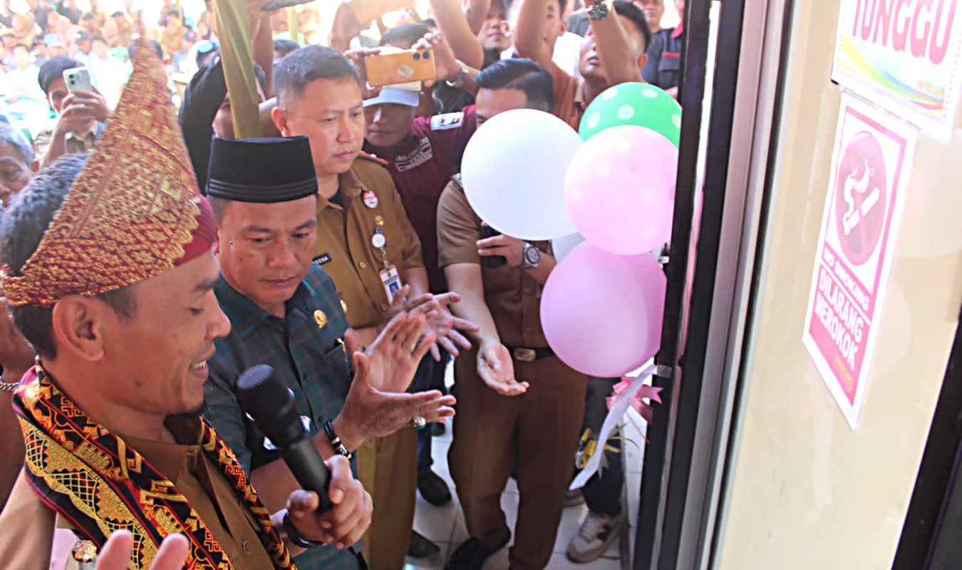 Pemkab Tanggamus Launching Loket Pelayanan Adminduk dan Mesin ADM