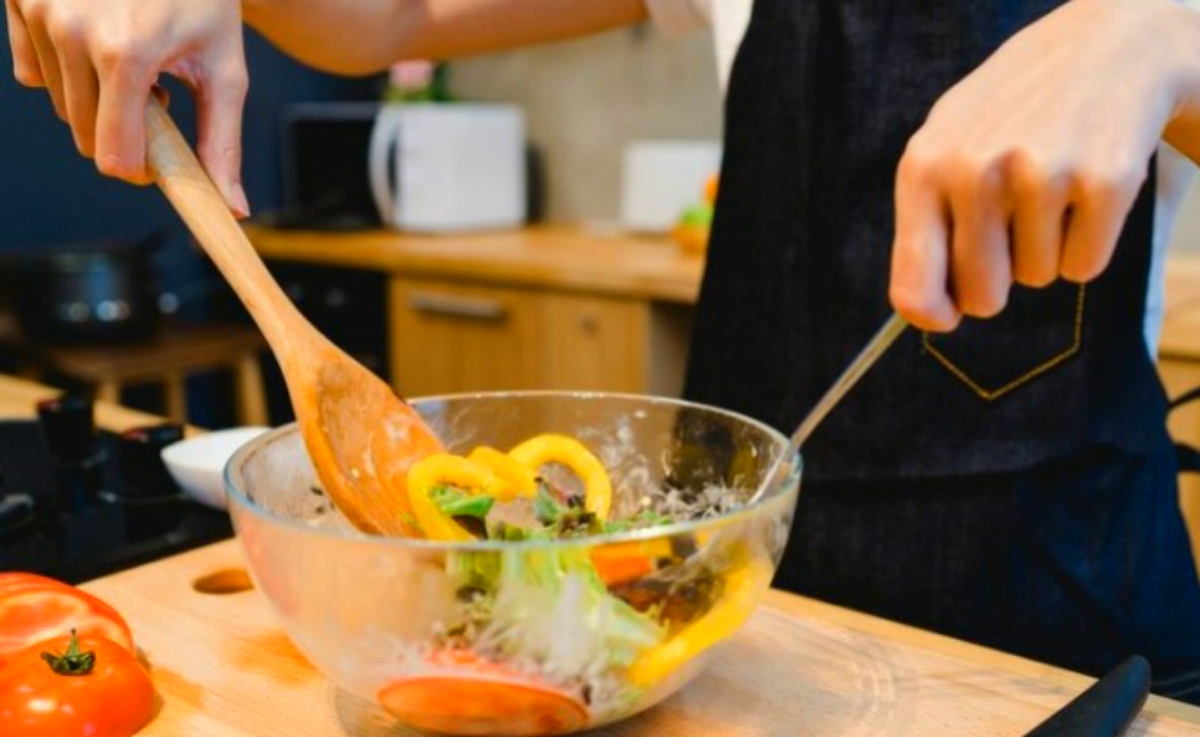 Bolehkah Mencicipi Masakan Saat Puasa? Begini Penjelasan Hadits