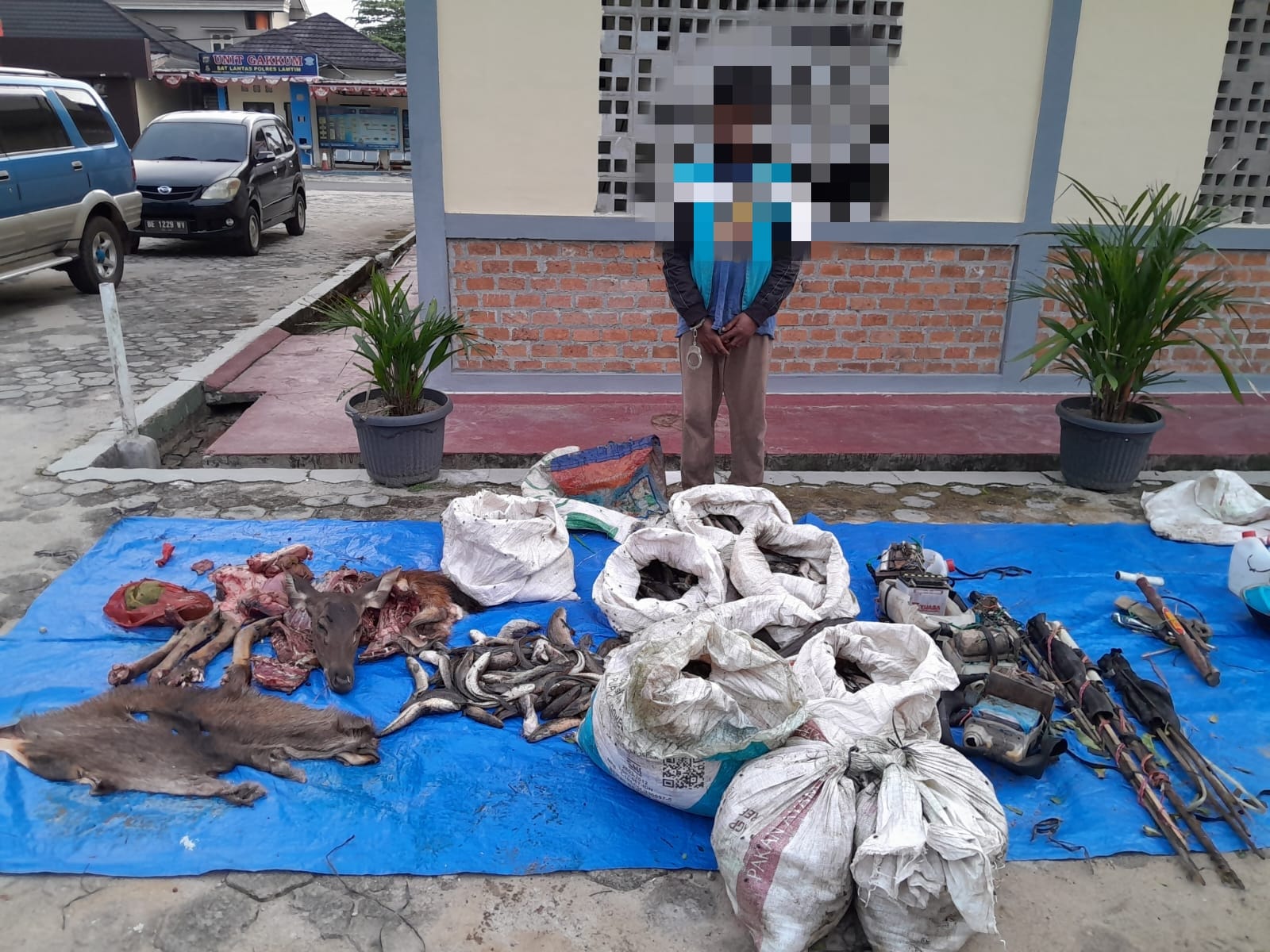 Polres Lampung Timur Amankan Pemburu Liar, Ini Barang Buktinya