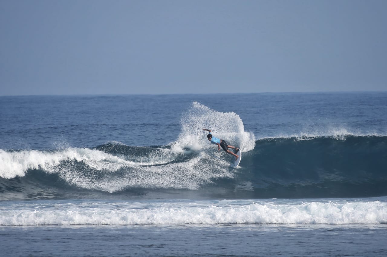 Hingga Juli 2023, Wisatawan di Pantai Labuhan Jukung Capai 19.055 Pengunjung