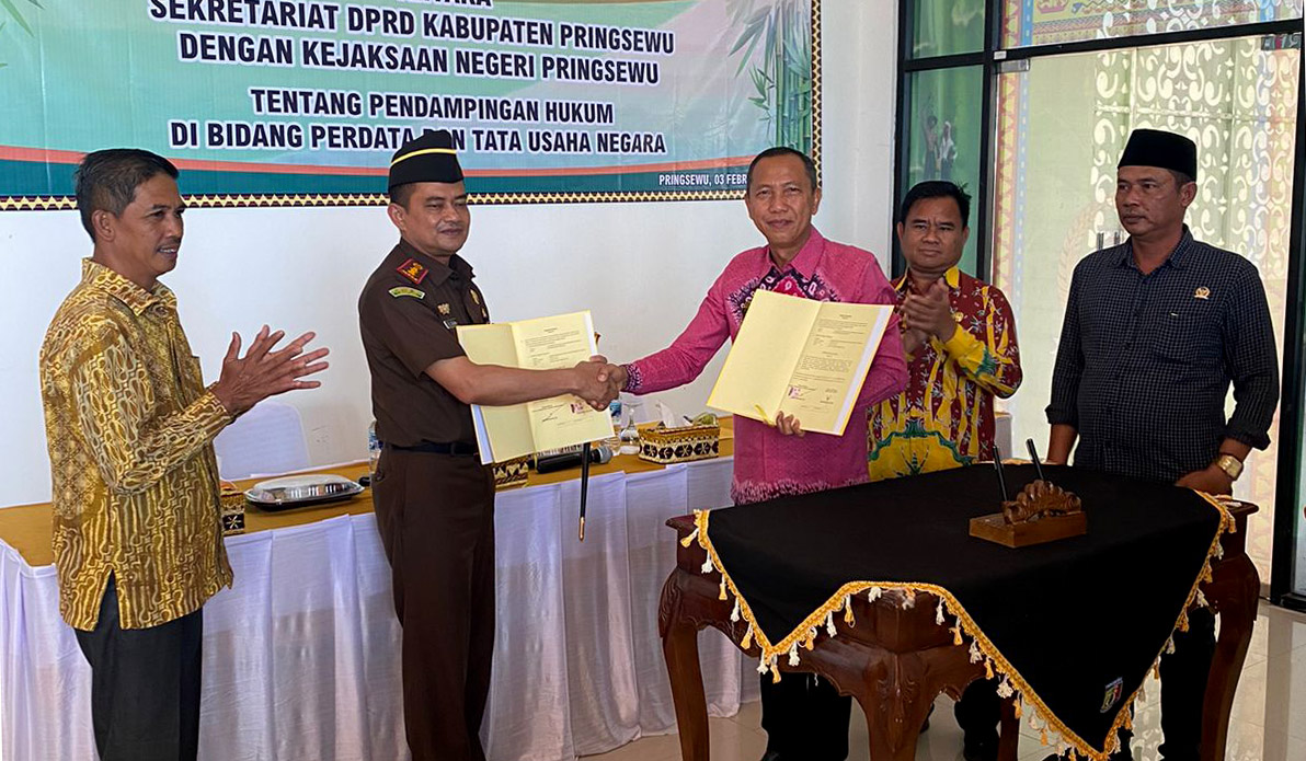 Sekretariat DPRD-Kejari Pringsewu MoU tentang Pendampingan Hukum Bidang Datun