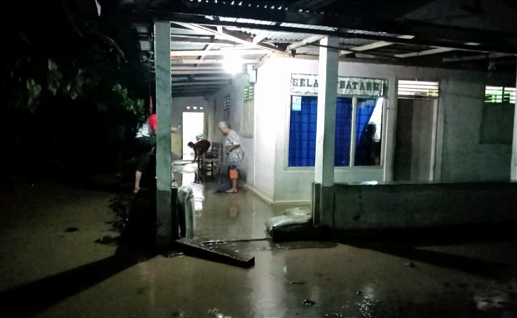 Tanggul Way Belu Jebol, Pemukiman di Kotaagung Barat Terendam