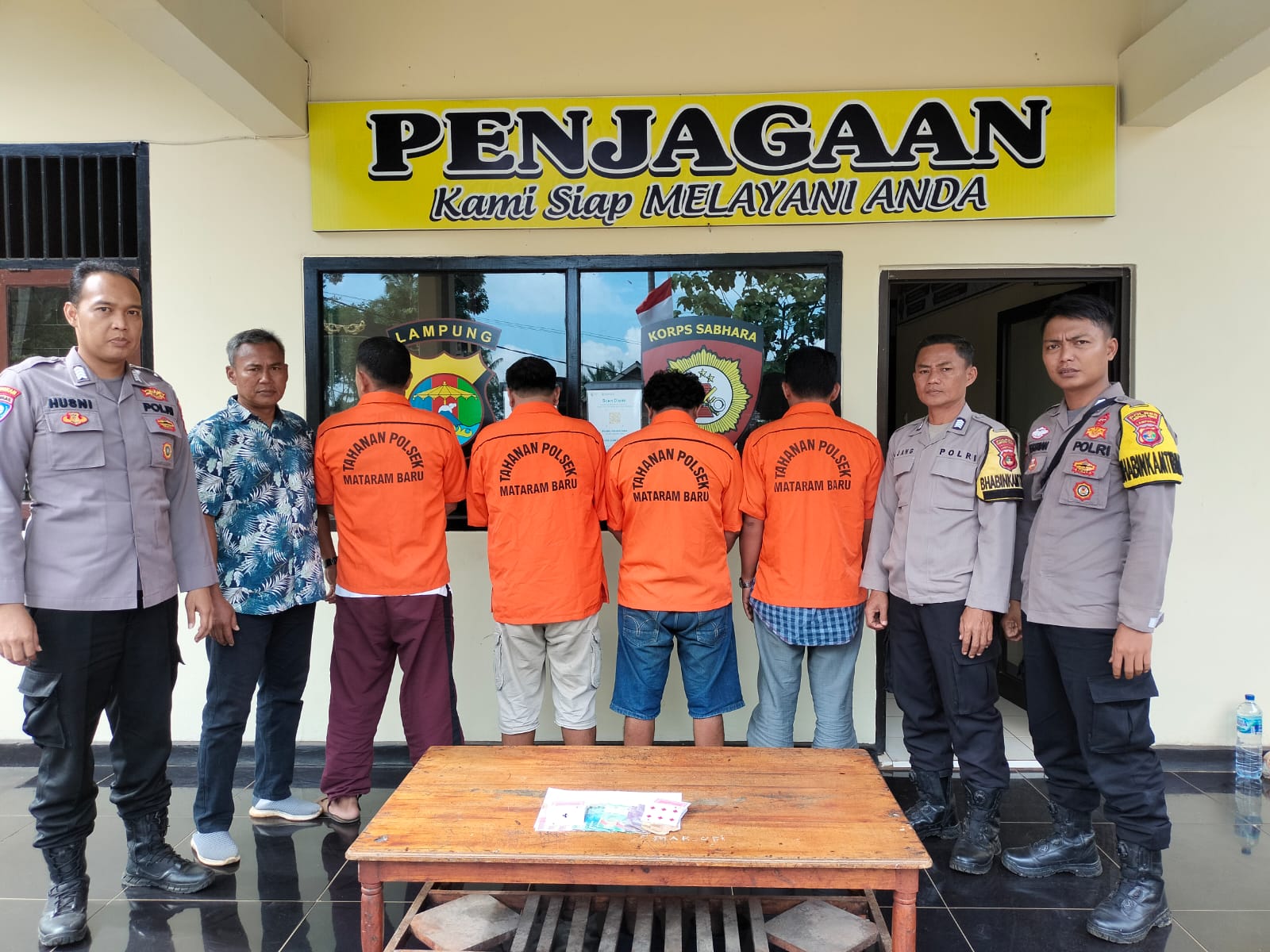 Polsek Mataram Baru Lampung Timur Amankan 4 Penjudi Kartu Leng