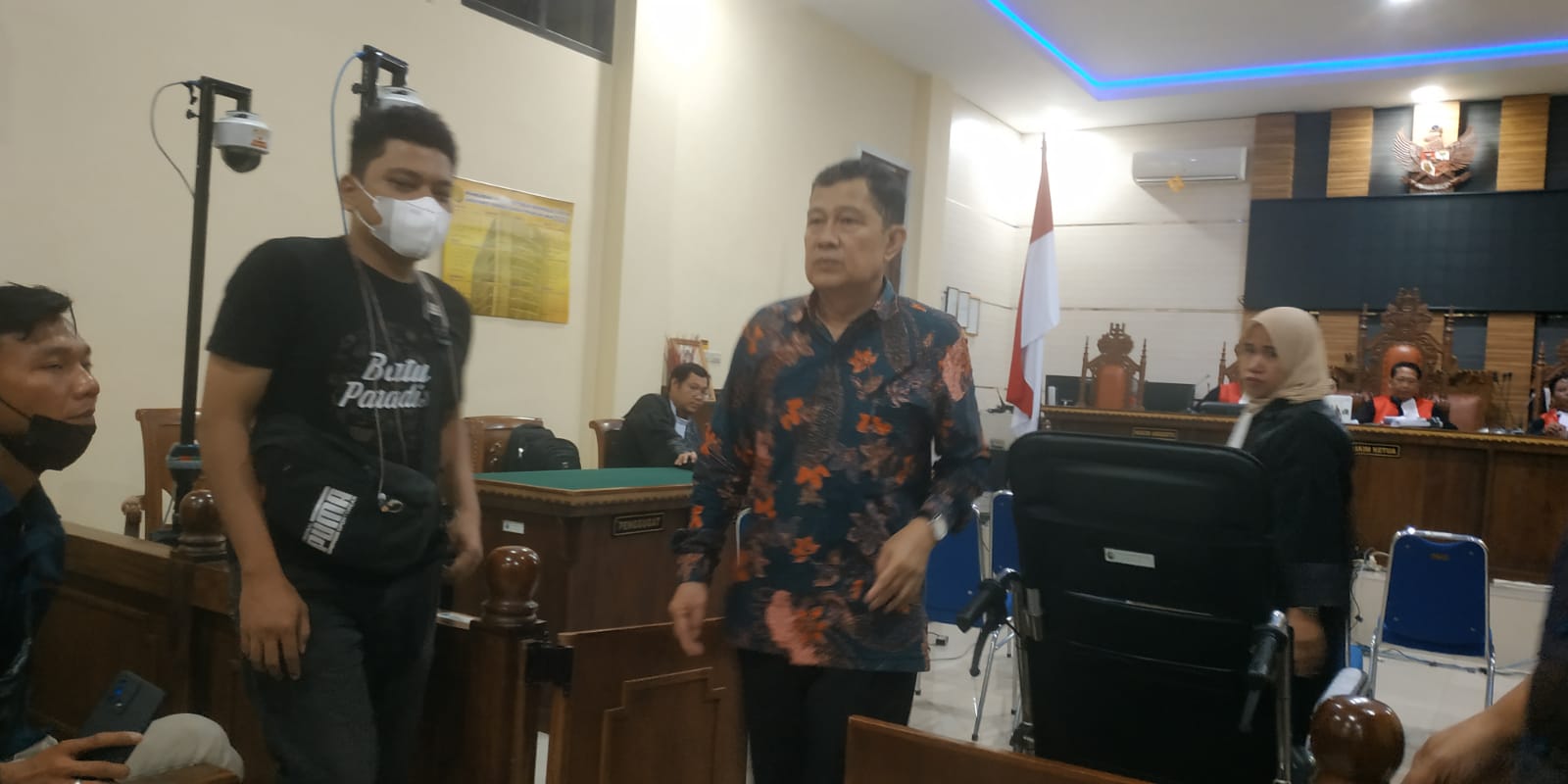 Terbukti Terima Rp 450 Juta, Heryandi dan Basri Divonis 4,5 Tahun Penjara