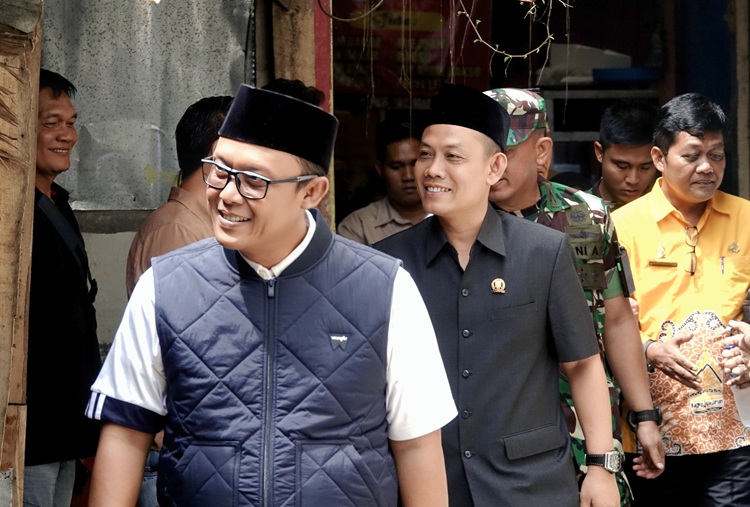 Tinjau Plaza Bandarjaya, Ketua DPRD Bersama Bupati Lamteng Serap Aspirasi Pedagang