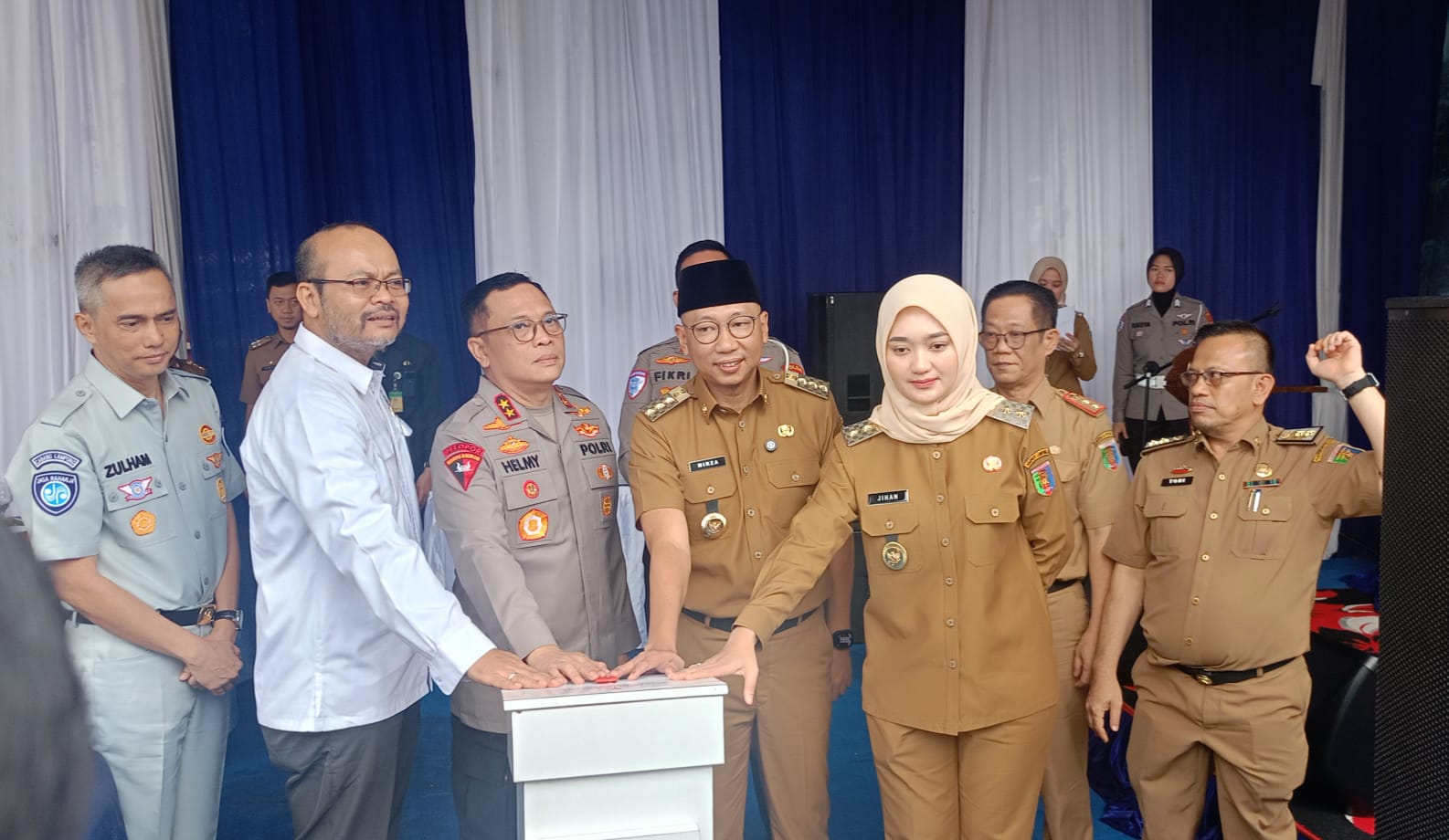 Samsat Digital Drive Thru Diresmikan, Gubernur: Ini Adalah Upaya Tingkatkan Kepatuhan Wajib Pajak