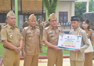 Alhamdulillah, Reward Pemenang MTQ Tingkat Provinsi asal Kota Metro Diserahkan