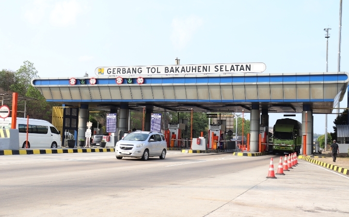 Selama Arus Mudik dan Balik Lebaran 2024, 1.053.527 Kendaraan Melintasi Ruas Tol Bakter