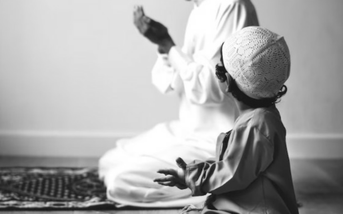 Ingin Selamat Dunia Akhirat? Amalkan 11 Doa Harian Ini Setelah Salat
