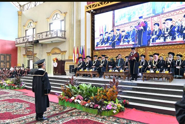 Universitas Teknokrat Indonesia Kukuhkan Prof. Akhyar Rido Menjadi Guru Besar Pertama