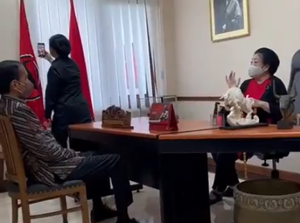 Banjir Komentar, Puan Maharani Sibuk Nge-Vlog saat Jokowi Menghadap Megawati Jelang Rakernas