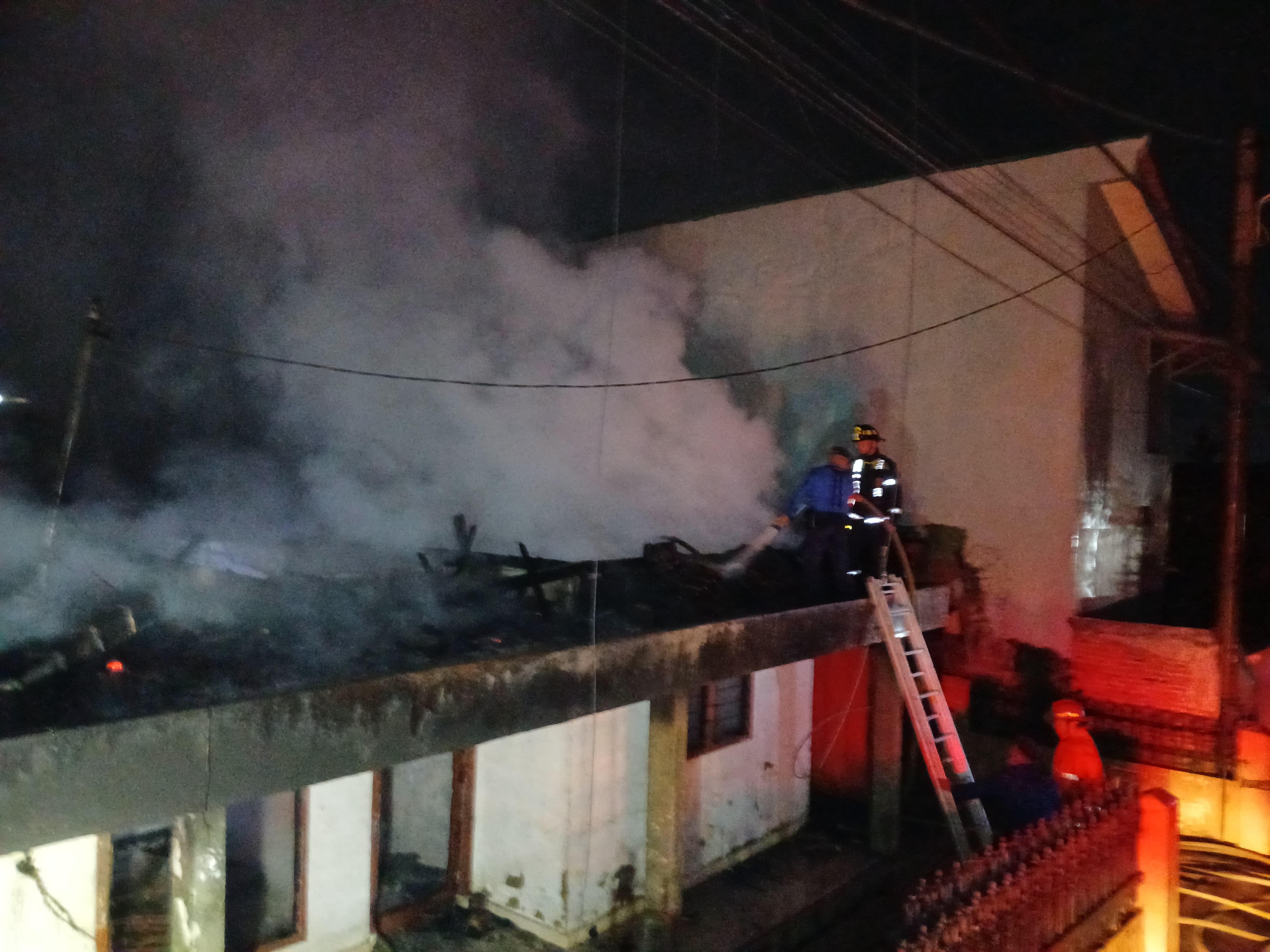 Rumah Pengusaha Papan Bunga di Rajabasa Hangus Terbakar, Kerugian Mencapai Ratusan Juta