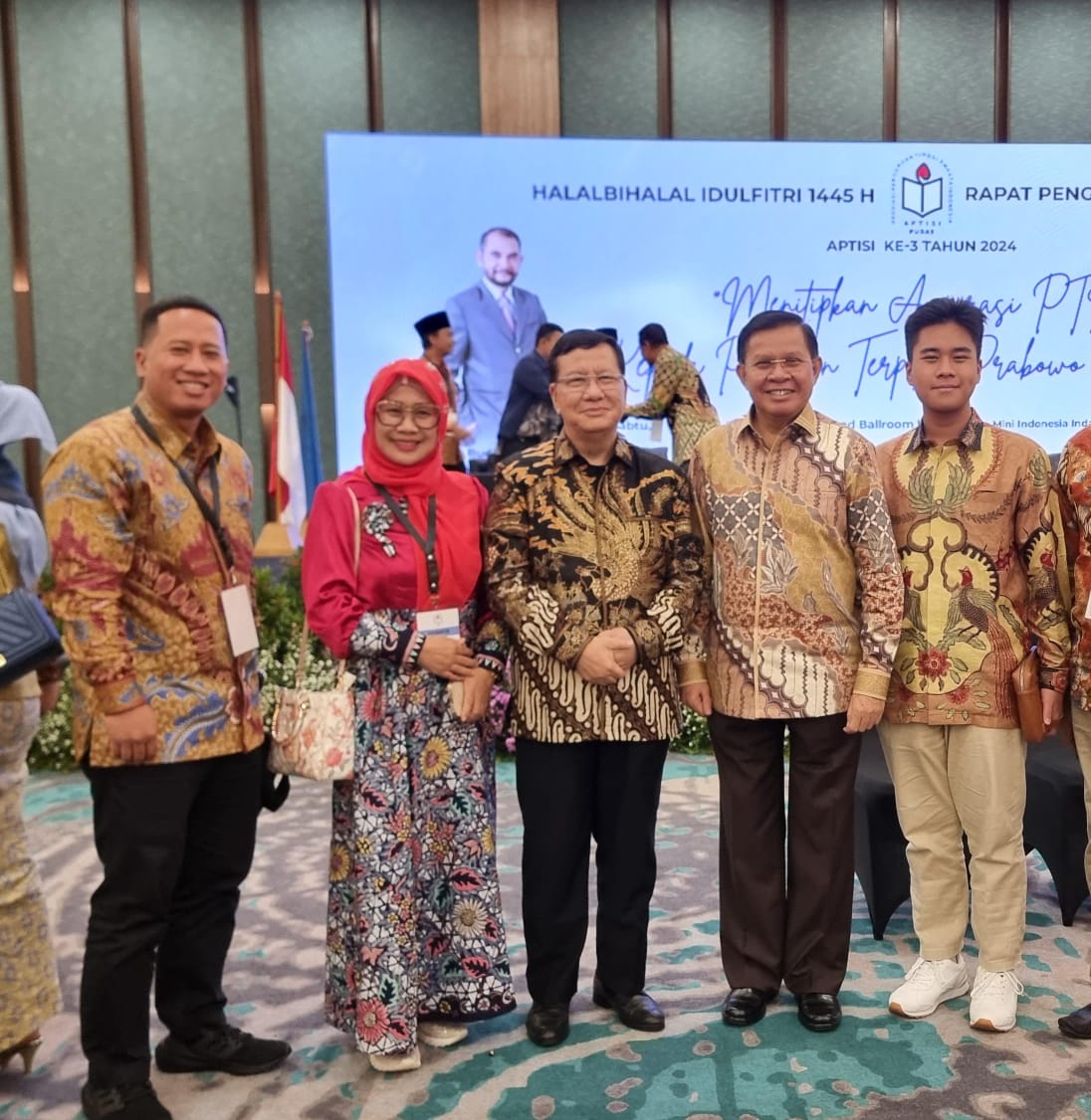 Rektor UTI Hadiri Halalbihalal dan Pleno Aptisi di Jakarta, Hasilkan Rekomendasi untuk Kampus Swasta