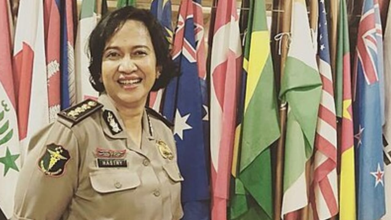 Sumy Hastry Purwanti, Jenderal Perempuan yang Jadi Polwan Pertama di Asia Bergelar Doktor Forensik