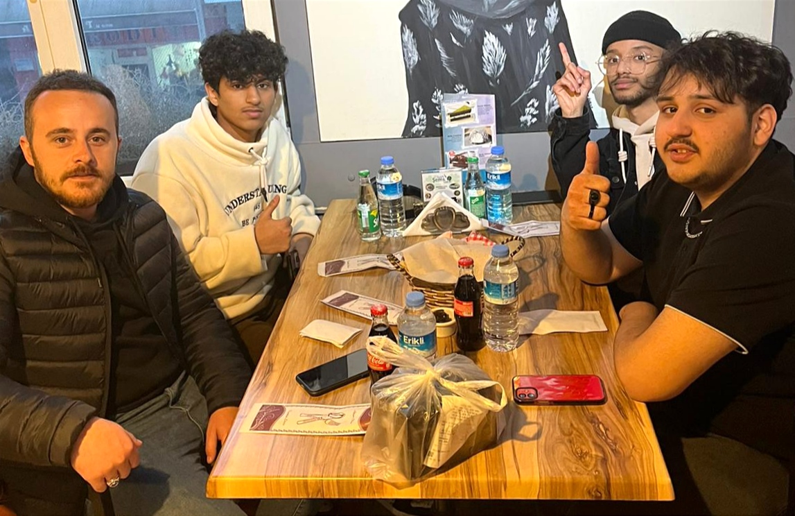 Cerita Buka Puasa di Turki, Habiskan Makanan Ronde Demi Ronde