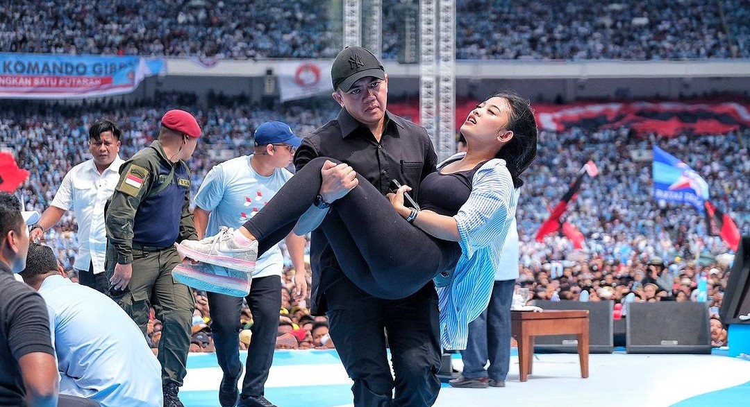 Mayor Teddy Viral, Bantu Pendukung Prabowo Pingsan di GBK, Ini Tanggapan Netizen