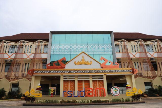 RSUDAM Lampung Terima Gold Status WSO Angels Award 2024