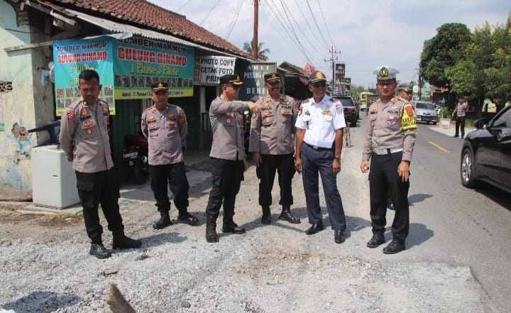 Tim Survey Jalan Berharap Perbaikan Selesai Sebelum Akhir Bulan